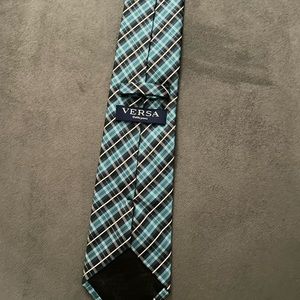 Tie